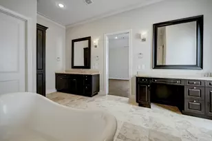 7505 Awty School Ln, Houston, TX 77055 - Photo 18