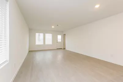 10813 Bird Of Paradise Lane, Houston, TX 77016 - Photo 4