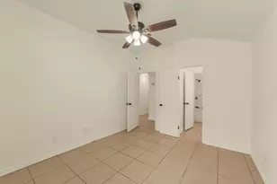 18147 Dinner Creek Dr, Katy, TX 77449 - Photo 12