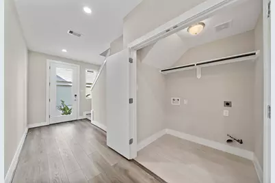 9 Wellford Street #F, Houston, TX 77022 - Photo 4