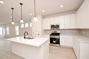 8302 Red Shiner Wy, Fulshear, TX 77441 - Photo 10