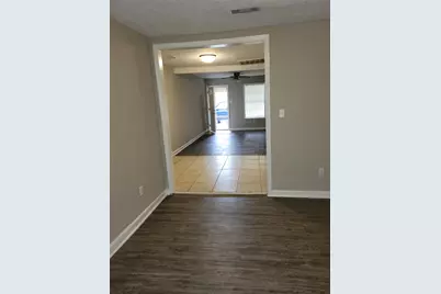 7209 Kassarine Pass, Houston, TX 77033 - Photo 2