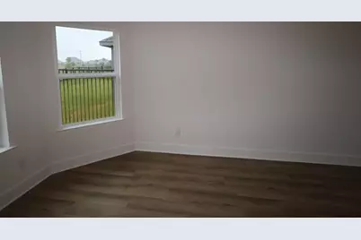 13921 Baikal Manor Drive, Santa Fe, TX 77510 - Photo 10