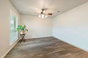 1208 Broadmoor Dr, Bryan, TX 77802 - Photo 18