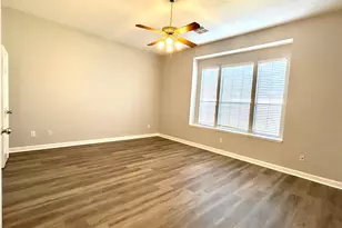 13703 Midfield Glen Ct, Houston, TX 77059 - Photo 8