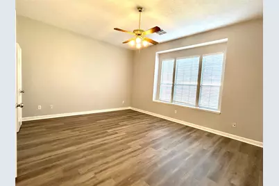 13703 Midfield Glen Court, Houston, TX 77059 - Photo 8