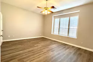 13703 Midfield Glen Ct, Houston, TX 77059 - Photo 8