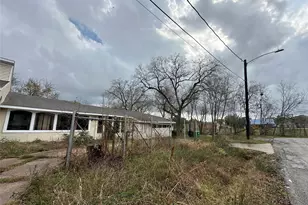 6121 Grace Ln, Houston, TX 77021 - Photo 6