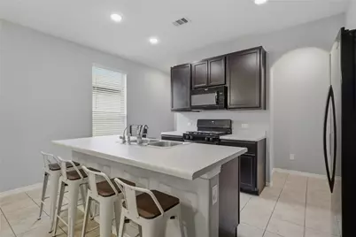 9938 Yanet Grove Lane, Houston, TX 77044 - Photo 6