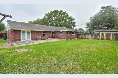 9615 Beverlyhill Street, Houston, TX 77063 - Photo 20