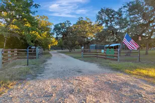 413 Private Rd 1051, Hallettsville, TX 77964 - Photo 2