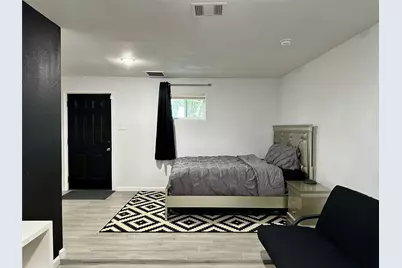 4802 Elser Street, Houston, TX 77009 - Photo 10