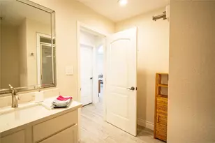 902 22nd St, Galveston, TX 77550 - Photo 14