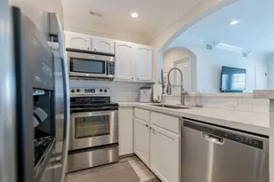 902 22nd St, Galveston, TX 77550 - Photo 6