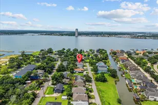 208 Valmar St, League City, TX 77565 - Photo 2