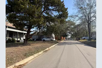 412 Waco Street, Conroe, TX 77301 - Photo 14