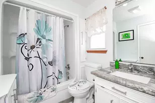 317 E Bayshore Dr, Palacios, TX 77465 - Photo 40