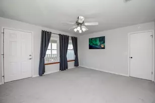 317 E Bayshore Dr, Palacios, TX 77465 - Photo 32