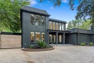 10911 Riverview Dr, Houston, TX 77042 - Photo 2