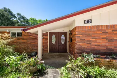 616 Cannan Drive, Angleton, TX 77515 - Photo 2