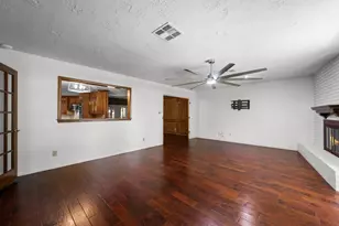 616 Cannan Dr, Angleton, TX 77515 - Photo 4