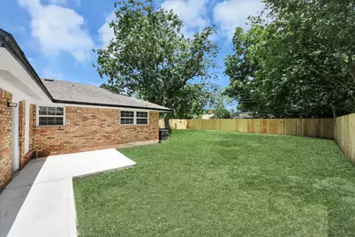 5622 Canterway Drive, Houston, TX 77048 - Photo 18