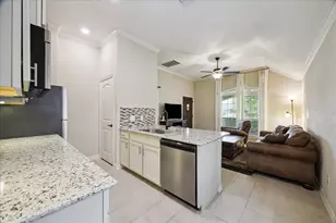 2204 Meadow Wind Dr, Pearland, TX 77089 - Photo 16