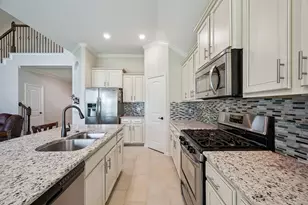 2204 Meadow Wind Dr, Pearland, TX 77089 - Photo 10