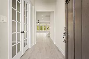 294 Peninsula Pt Dr, Montgomery, TX 77356 - Photo 2
