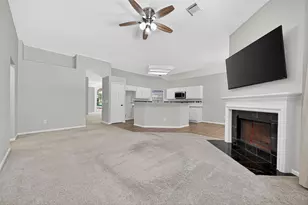 38 Wrens Song Pl, The Woodlands, TX 77382 - Photo 4