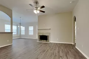 2200 Jefferson Crossing Dr, Conroe, TX 77304 - Photo 2