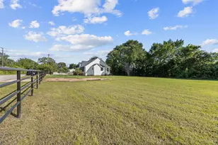 2021 Strangmeier Rd, Brenham, TX 77833 - Photo 16