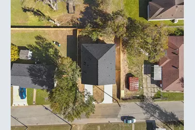 602 Sheeley Street, Brenham, TX 77833 - Photo 2