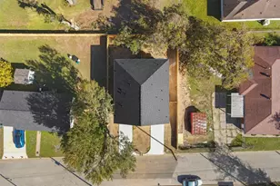 602 Sheeley St, Brenham, TX 77833 - Photo 2