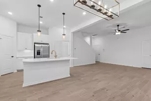 130 West Coralburst Loop, Montgomery, TX 77316 - Photo 6