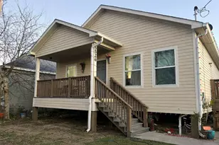 5526 Ave M 1/2, Galveston, TX 77551 - Photo 1