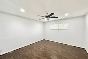 22 Champions Colony W, Houston, TX 77069 - Photo 8