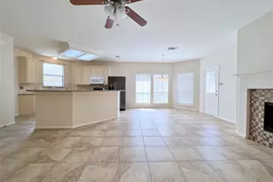 4723 Silverlake Dr, Sugar Land, TX 77479 - Photo 8