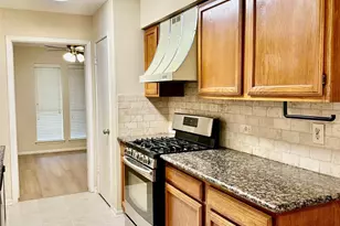 3022 Sam Houston Dr, Sugar Land, TX 77479 - Photo 4