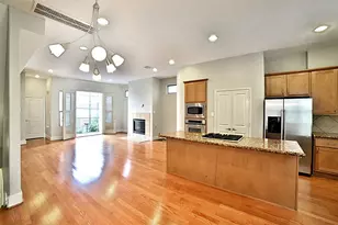 407 Jackson Hill St, Houston, TX 77007 - Photo 10