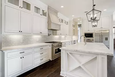 1901 Bradshaw Street, Houston, TX 77008 - Photo 6