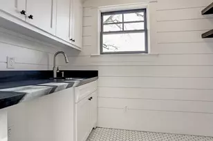 1901 Bradshaw St, Houston, TX 77008 - Photo 22