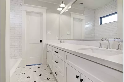 1901 Bradshaw Street, Houston, TX 77008 - Photo 20