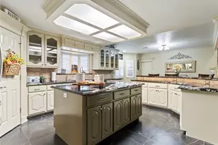 56 Valhalla Dr, Bay City, TX 77414 - Photo 12