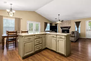 819 Hidden Oaks Dr, Point Blank, TX 77364 - Photo 4