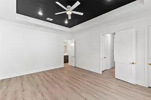 7550 Dyer St, Houston, TX 77088 - Photo 10
