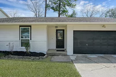 212 Oxford Drive, Conroe, TX 77303 - Photo 2