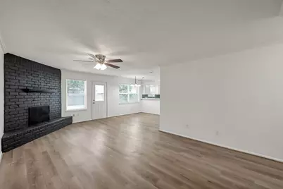 212 Oxford Drive, Conroe, TX 77303 - Photo 4