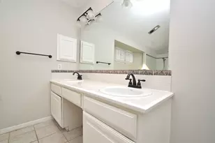 12739 Skyknoll Ln, Houston, TX 77082 - Photo 22