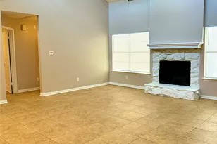 16819 Red Gully Dr, Sugar Land, TX 77498 - Photo 4
